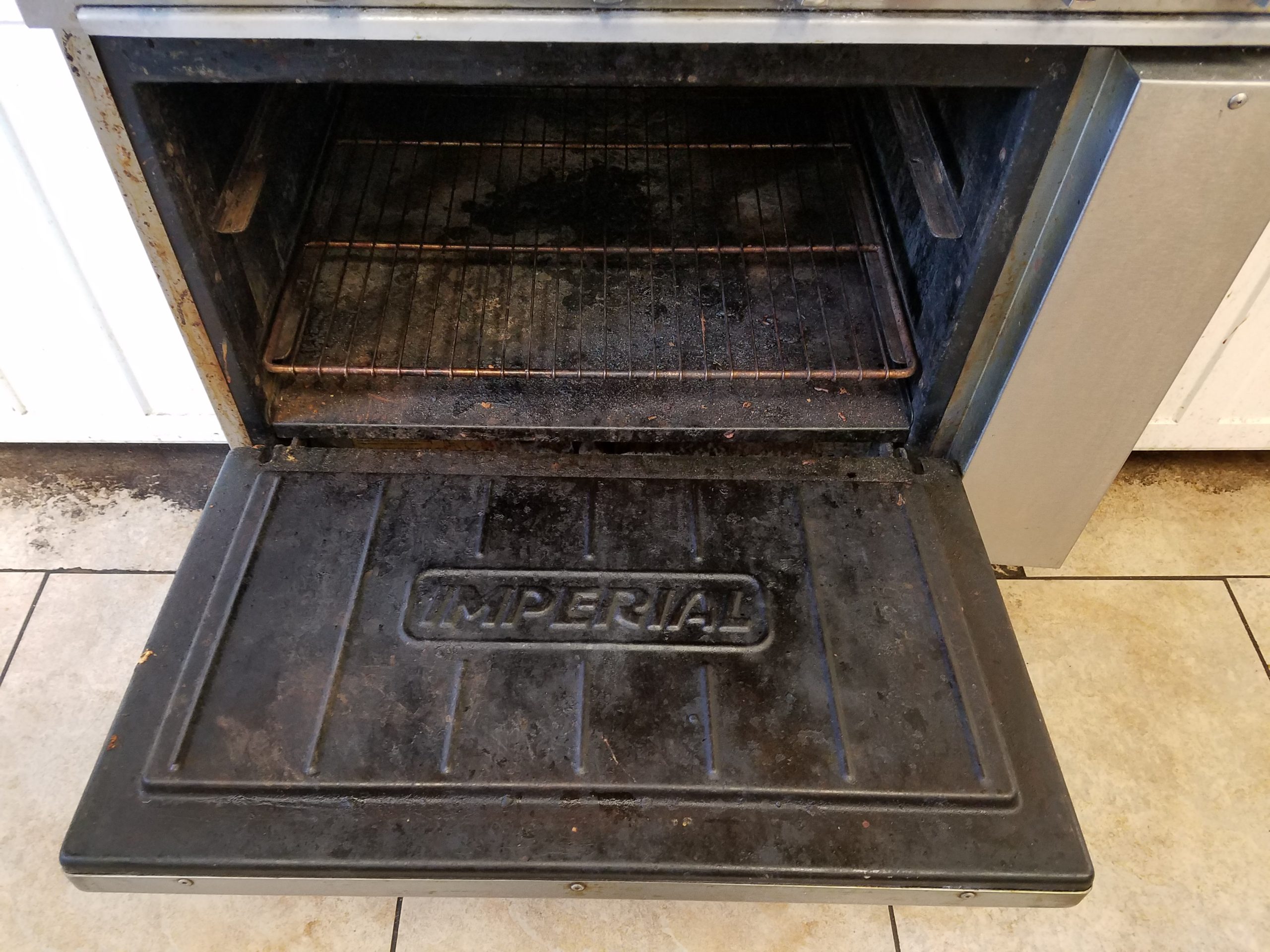 Imperial range before cleaning
