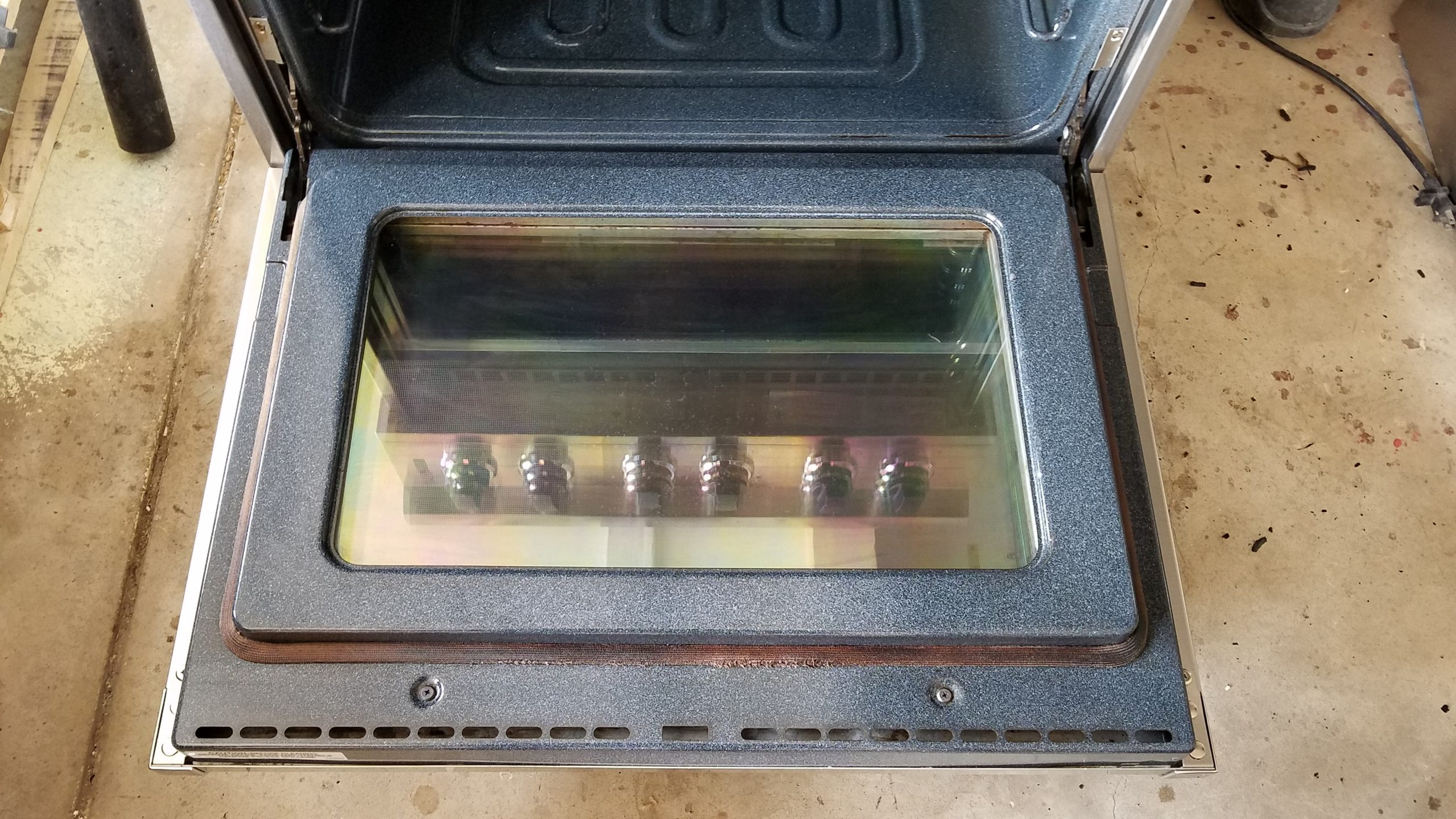 Viking range after cleaning