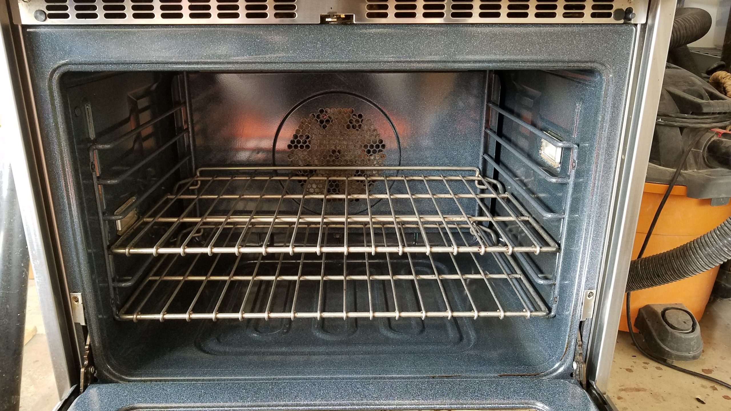 Viking range after cleaning