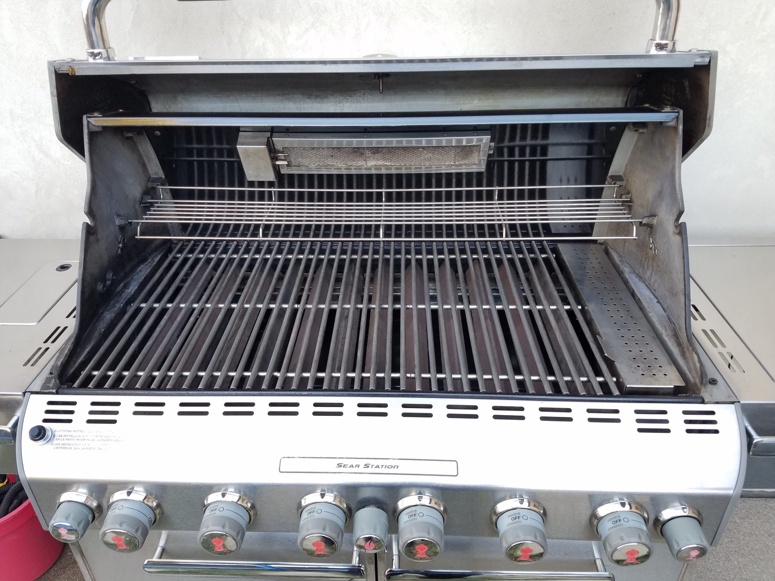 Weber Summit grill after cleaning