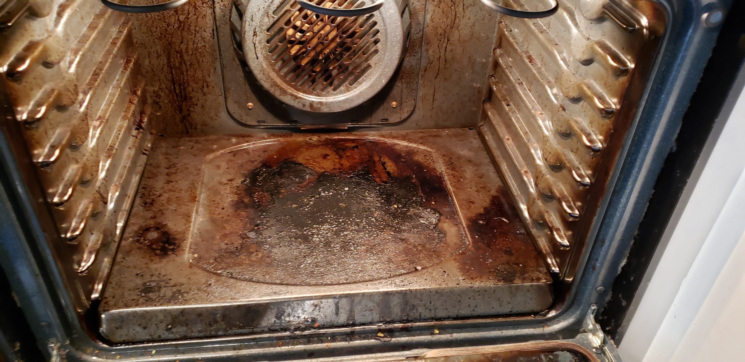 Wall Oven before cleaning