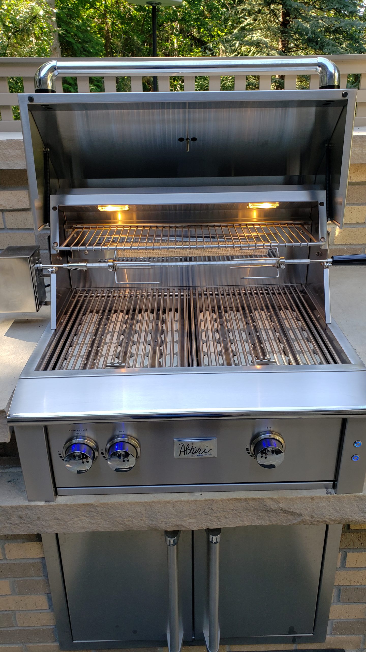 Alturi grill installation
