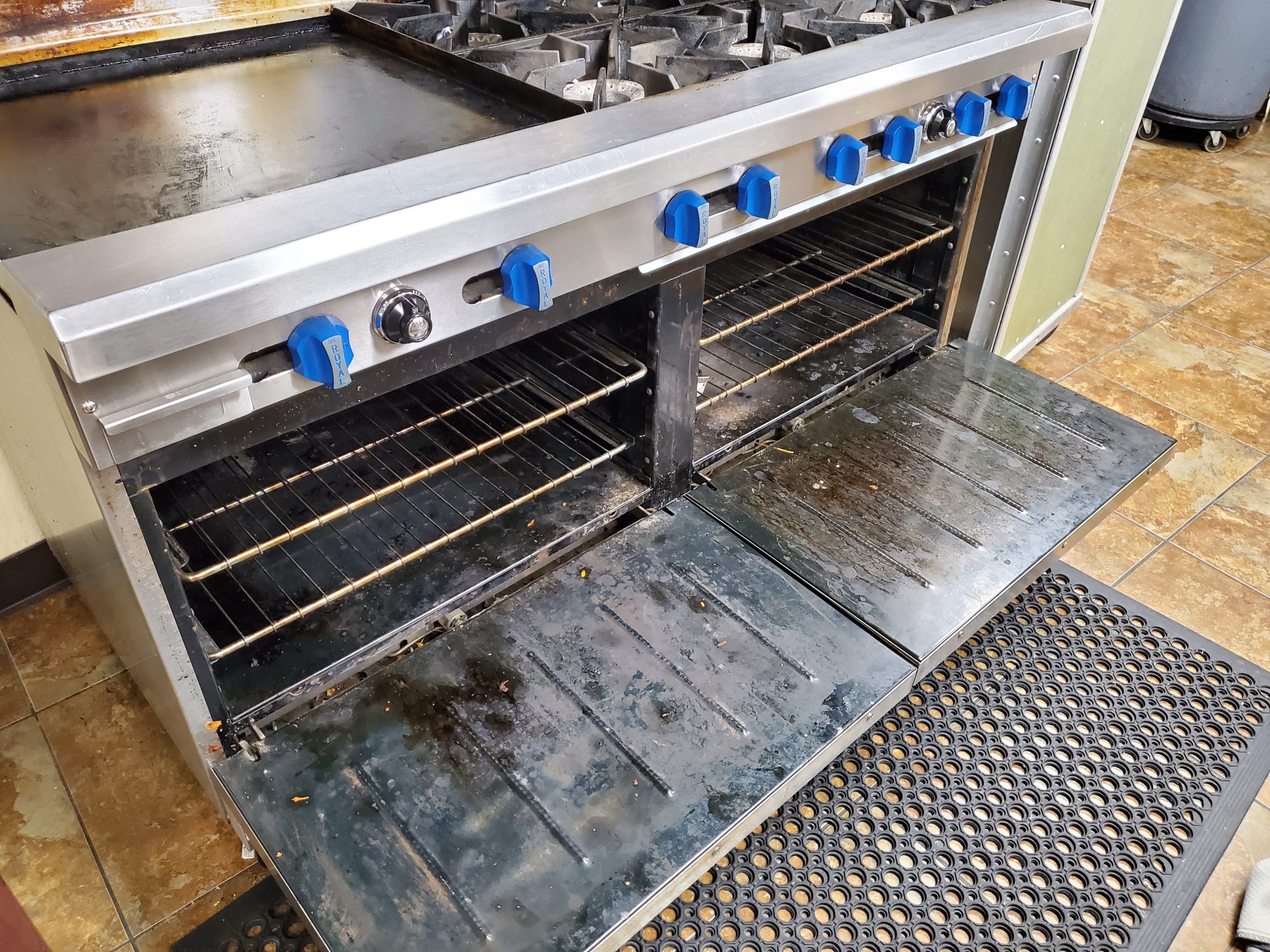 Royal range before cleaning