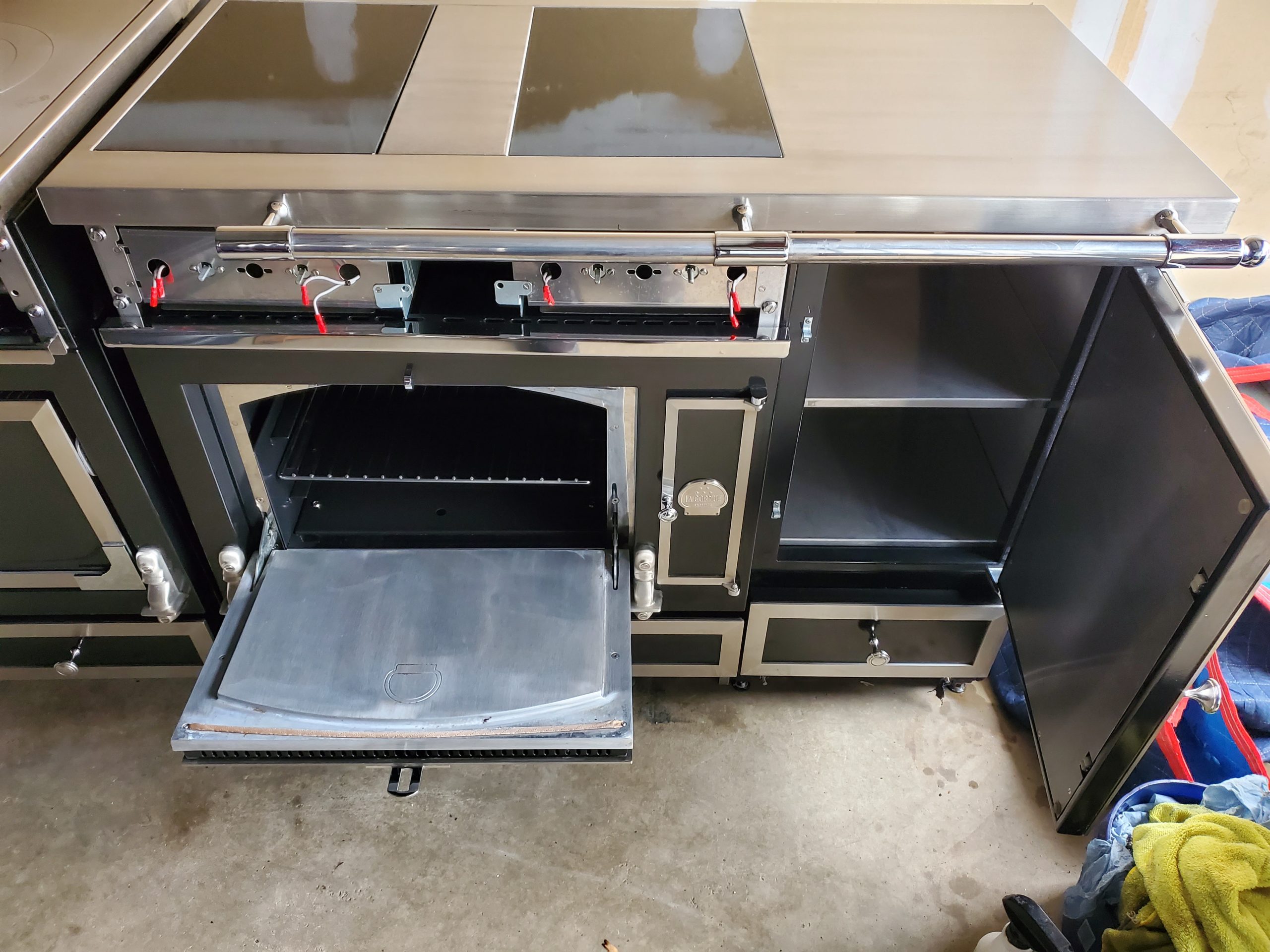 La Cornue range after cleaning