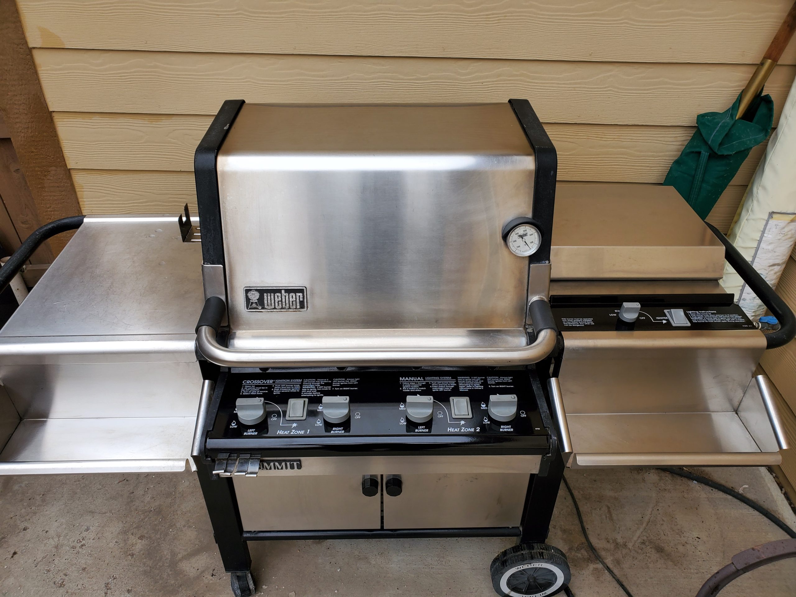 Weber grill after cleaning