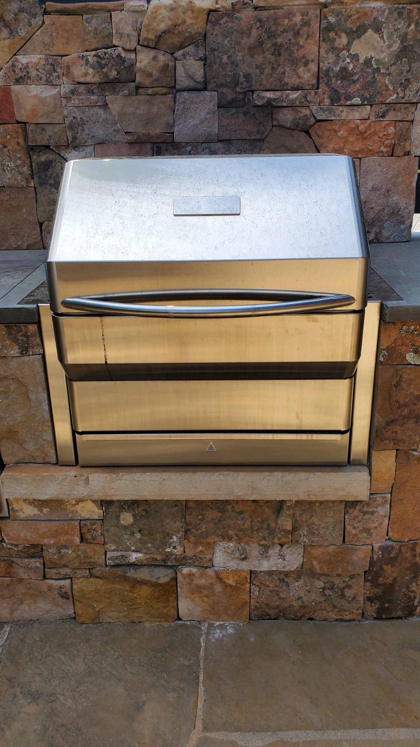 Lynx grill installation