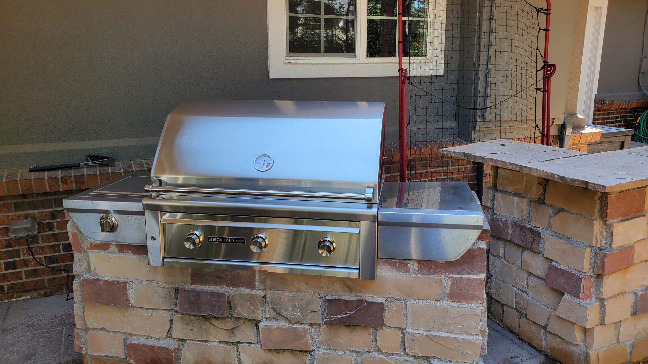 Lynx grill installation