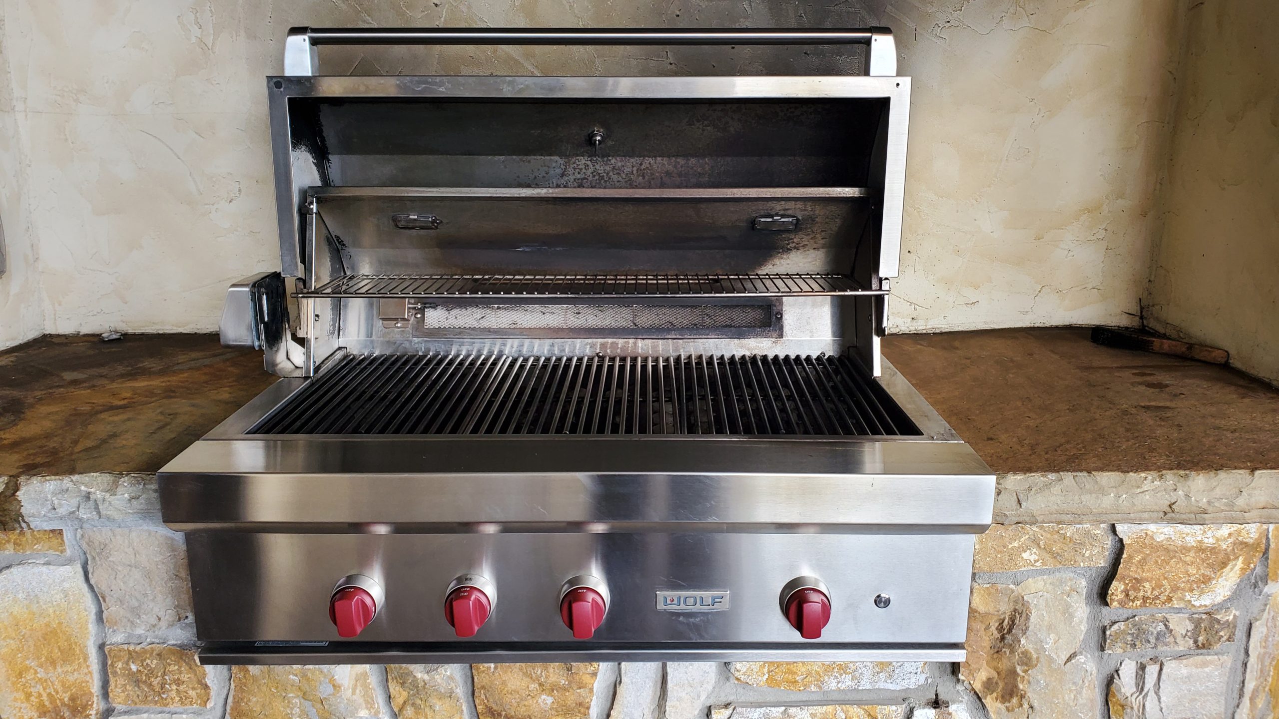Wolf grill after cleaning