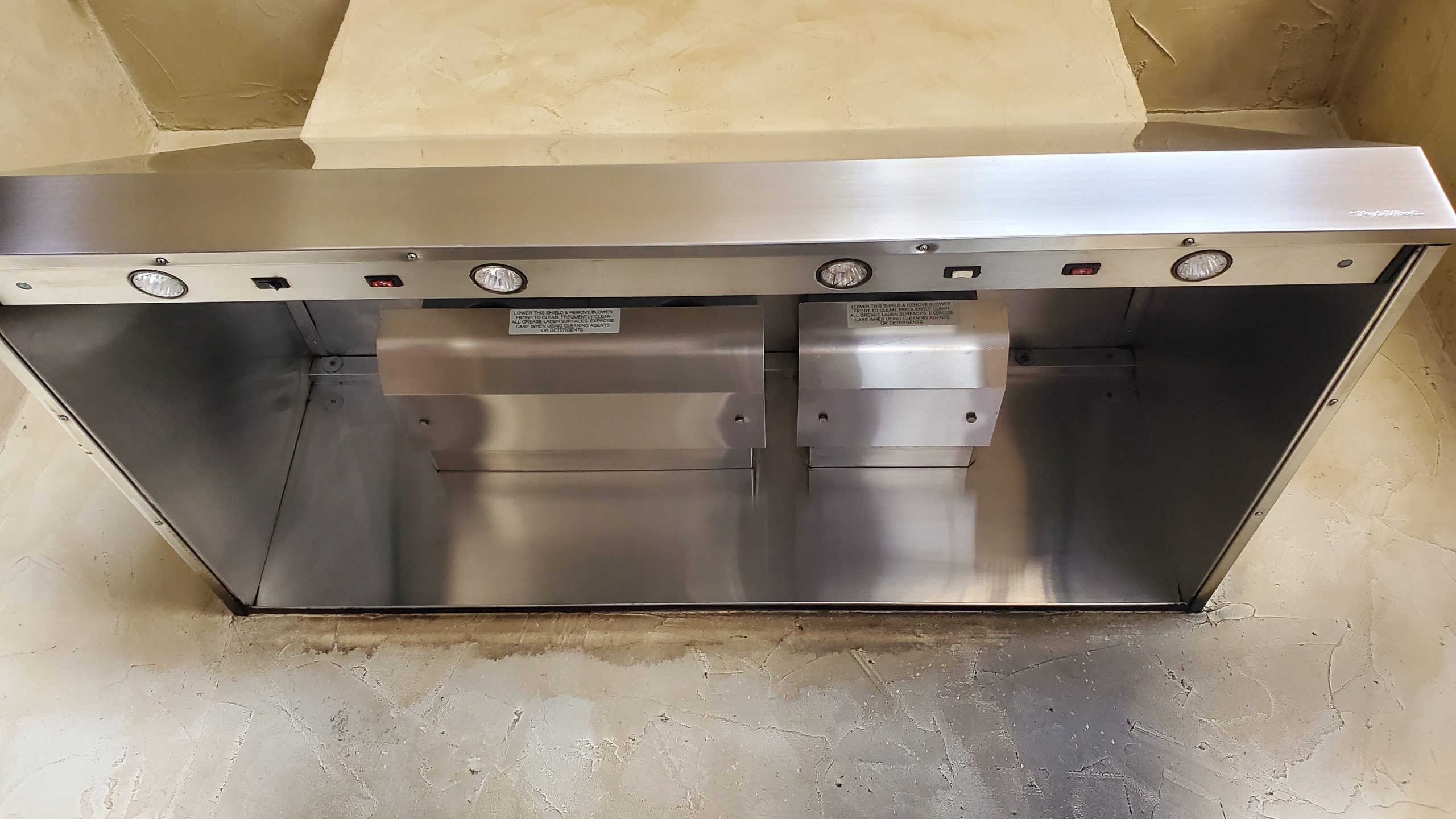 Wolf vent hood after cleaning