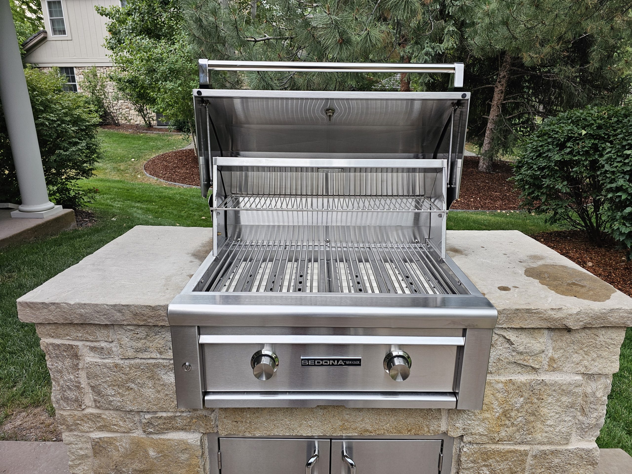 Lynx grill installation