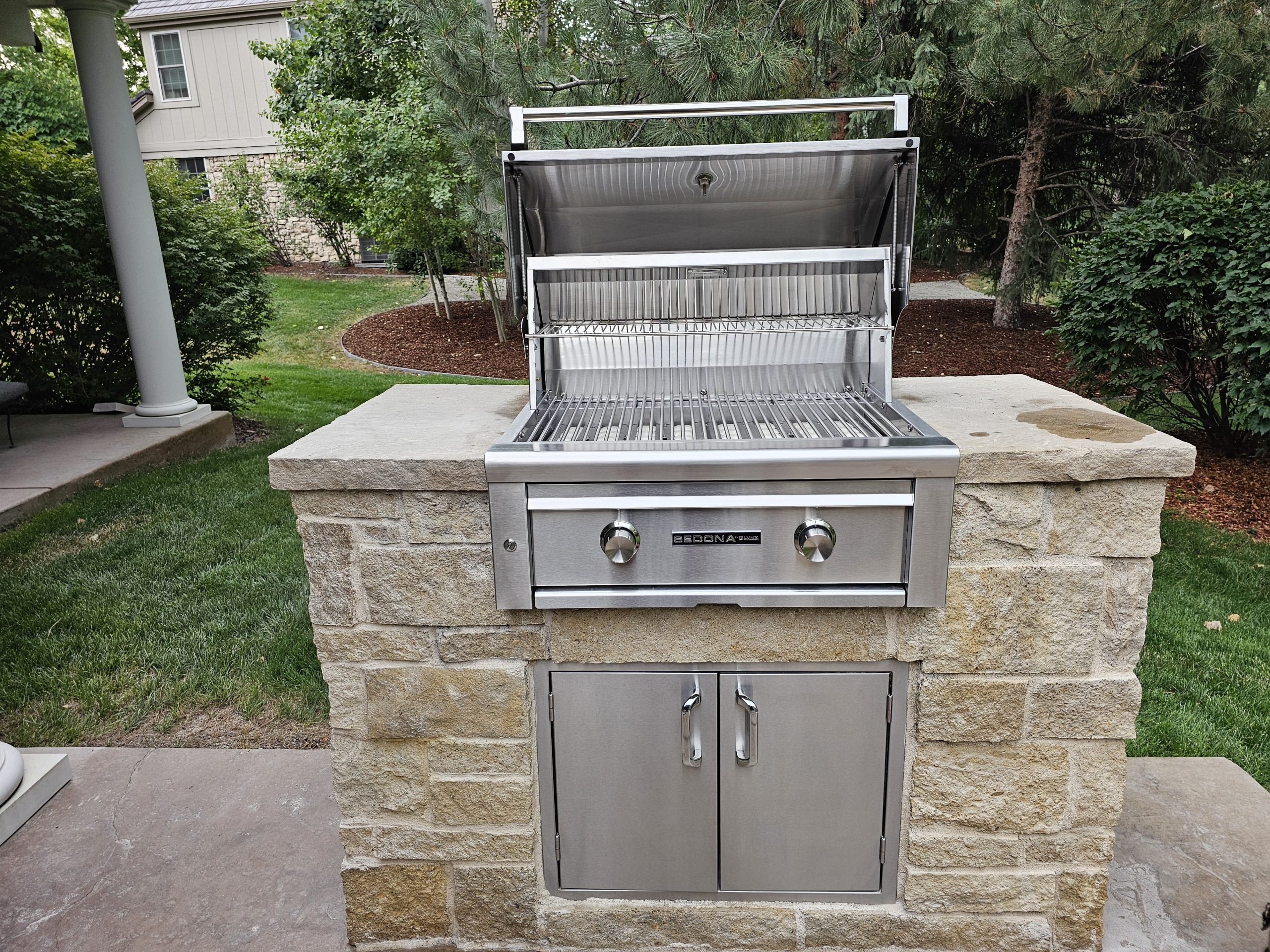 Lynx grill installation