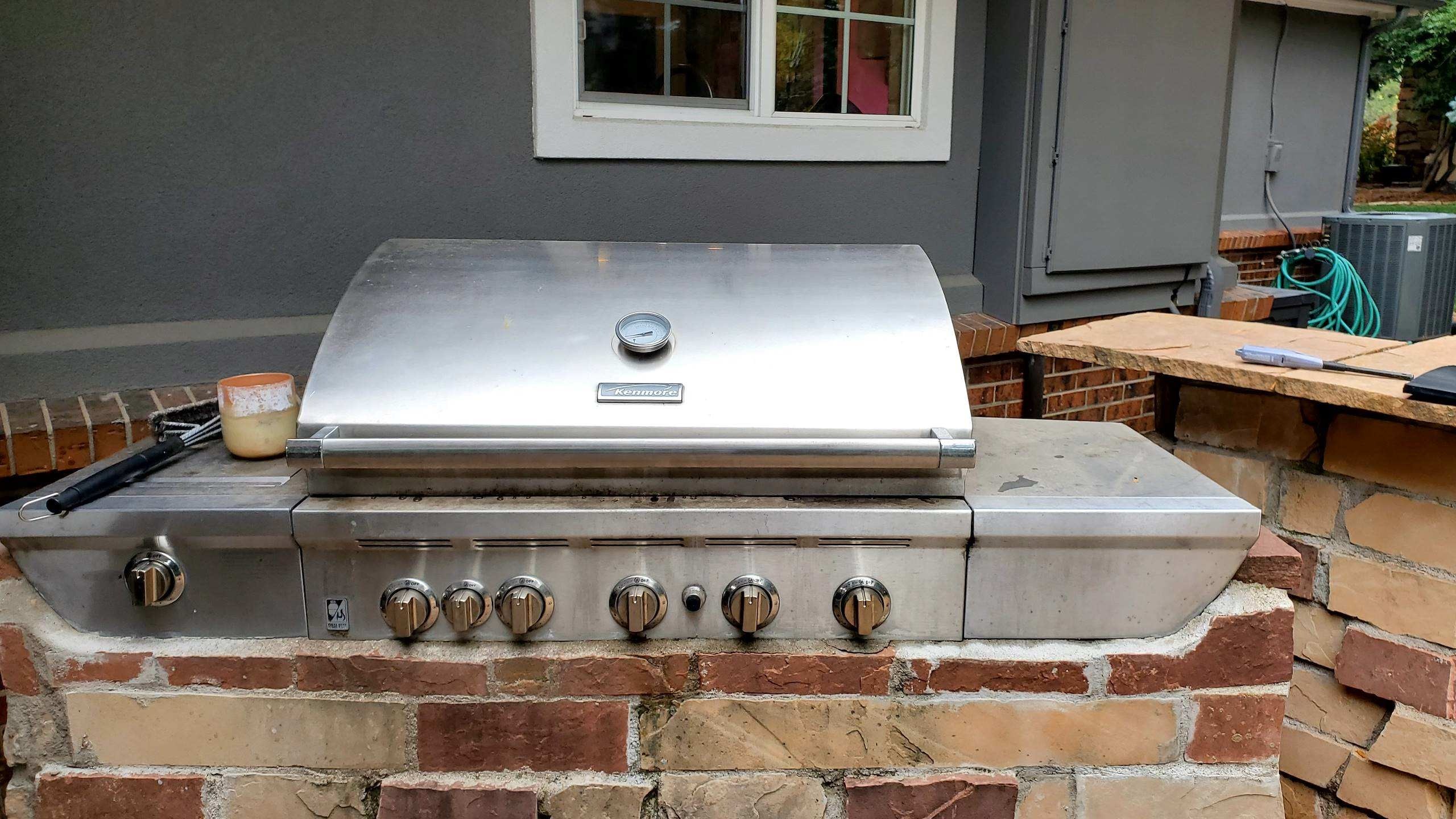 Lynx grill installation