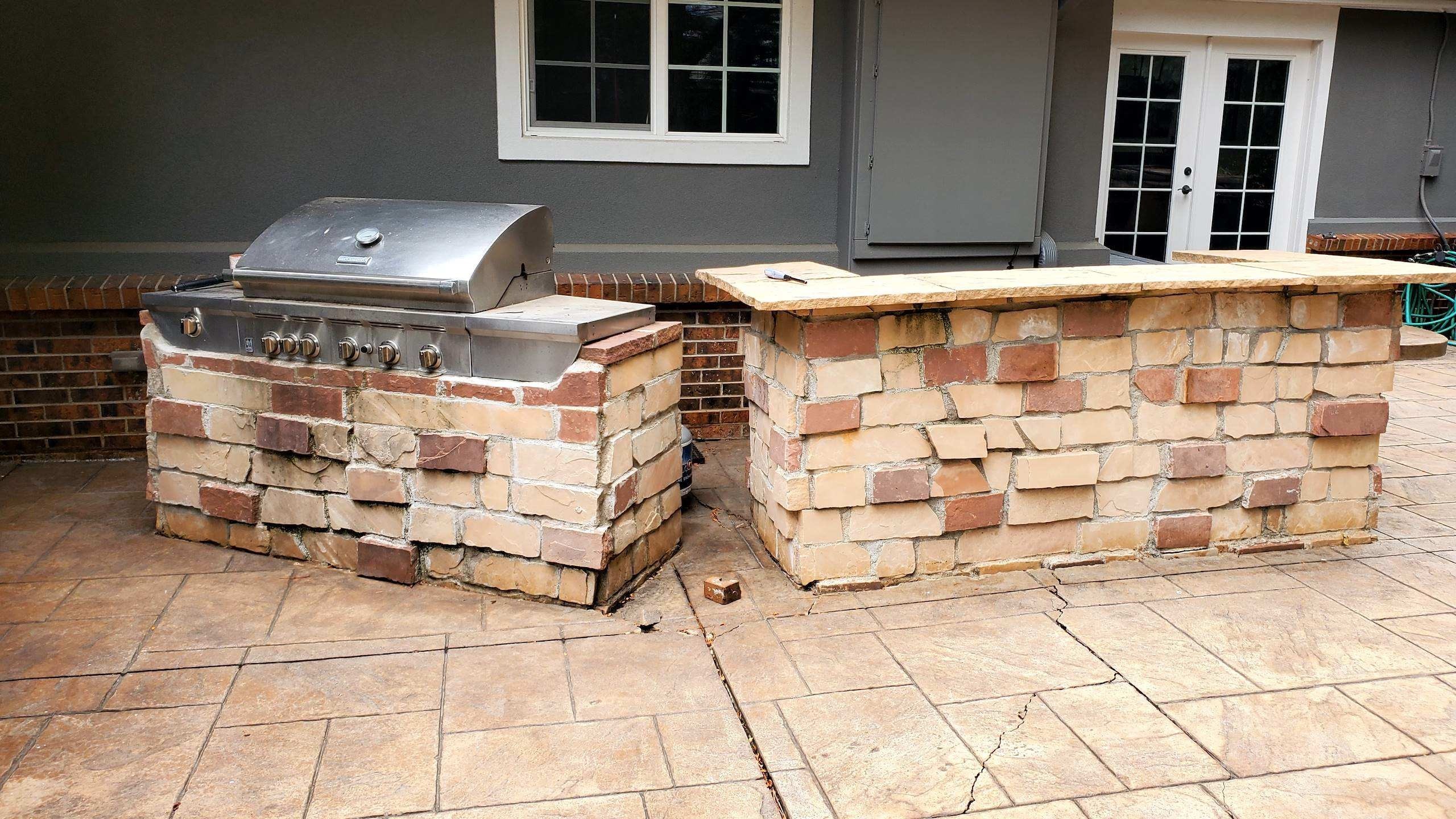 Lynx grill installation
